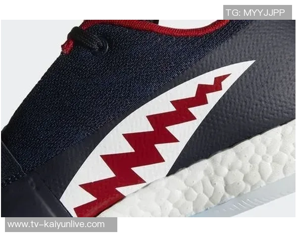 Nike申请佩奇Logo商标设计灵感来自水桶造型与姓名谐音结合的创意探索