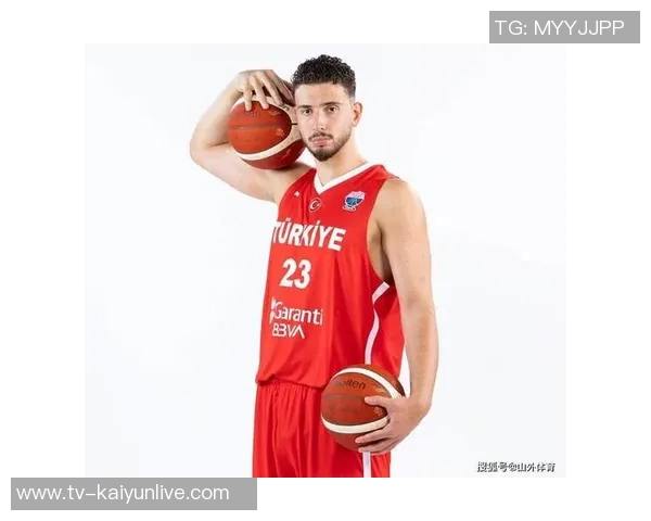 申京自信提升表现表示持球速度更快无球状态仍在适应中 申京自信提升表现表示持球速度更快无球状态仍在适应中