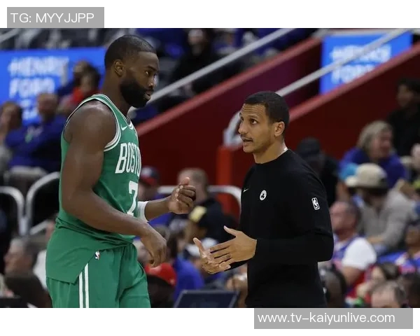 杰伦布朗助攻数创新高传球能力显著提升助力球队表现 杰伦布朗助攻数创新高传球能力显著提升助力球队表现